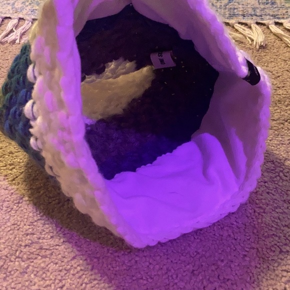 Serius Knit Beanie - Picture 4 of 4